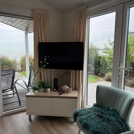 Markermeer Waterfront Bluehorizon Fuer 6 Personen Nr 53 * Bovenkarspel