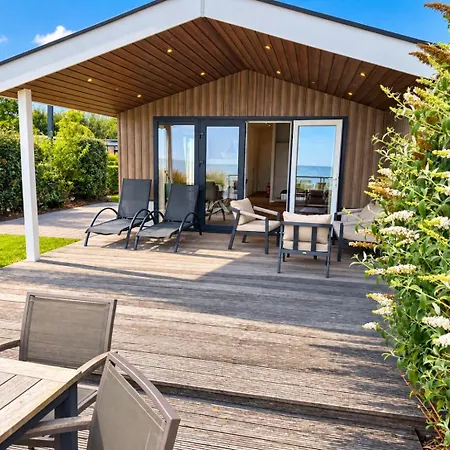 Markermeer Waterfront Bluehorizon Fuer 6 Personen Nr 53 * Bovenkarspel
